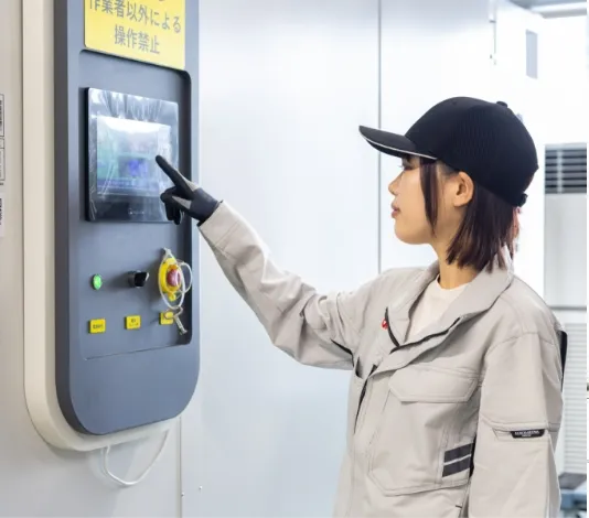 太陽光パネル試験の様子